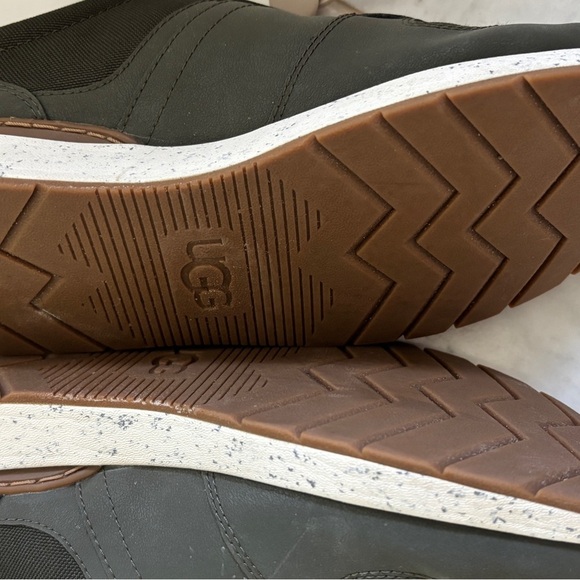 Ugg ReTrainer Women’s Forest Night Sneaker Size 8.5 Athleisure Travelcore - Picture 4 of 7